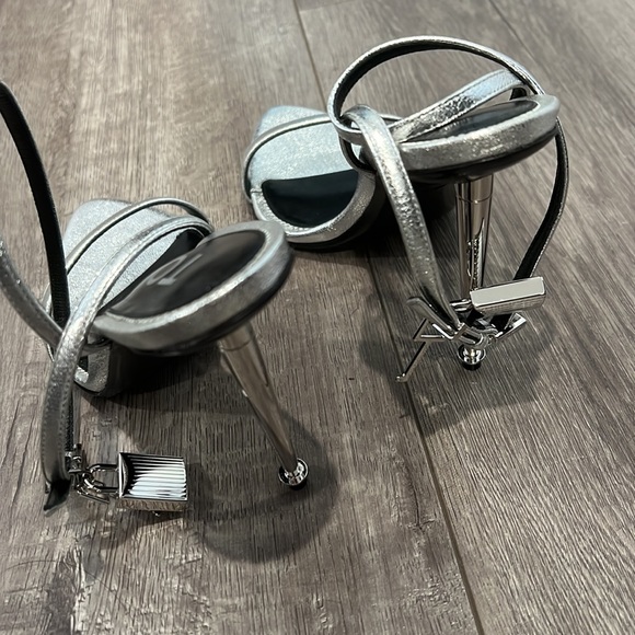 Tom Ford Silver Heels - Picture 3 of 5